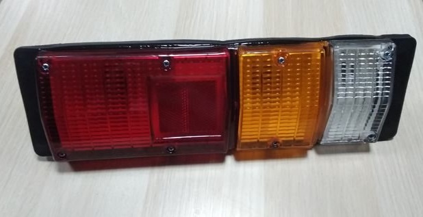 Фонарь ISUZU FVR34 R